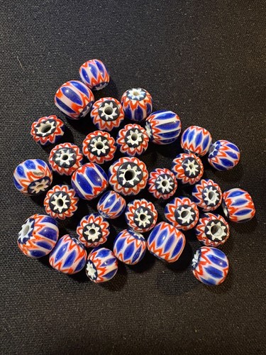 Vintage chevron glass beads - 30,