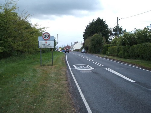 Photo 6x4 entering weeley - entering,