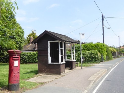 Photo 6x4 post box and - post,